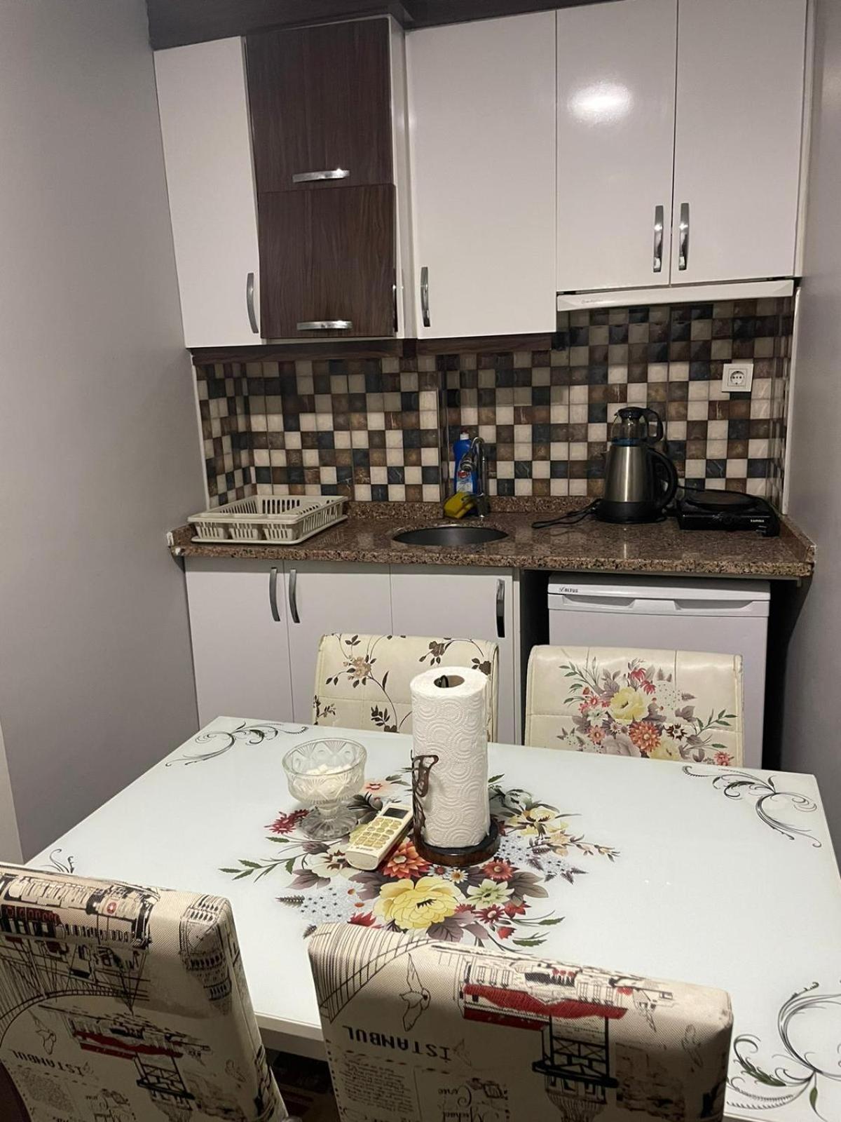 Taksim Cmlm Suit Истанбул Екстериор снимка