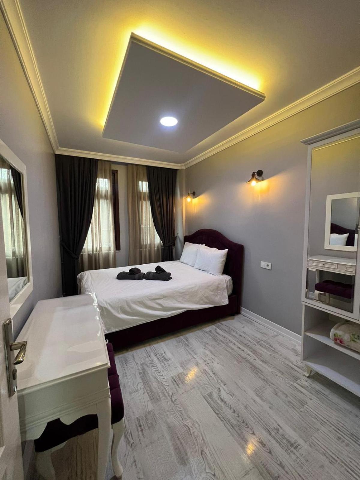 Taksim Cmlm Suit Истанбул Екстериор снимка