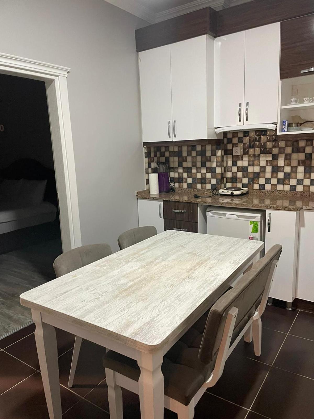 Taksim Cmlm Suit Истанбул Екстериор снимка